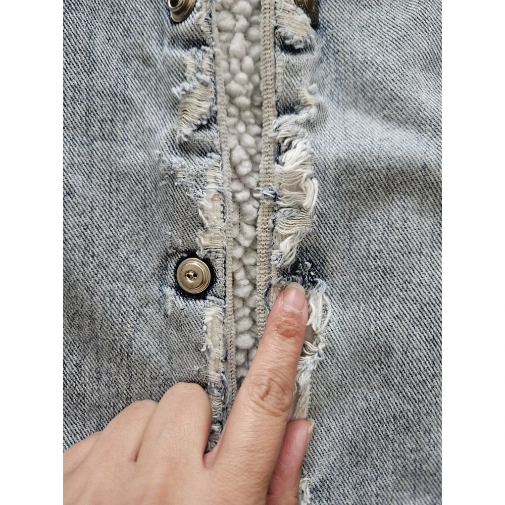 Vtg Levi's Light Wash Denim Sherpa Super Distressed Thrashed Grunge Jacket L - Picture 14 of 16